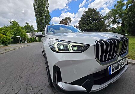 BMW X1 Plug-In-Hybrid xDrive25e xLine Panorama Harman