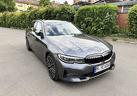 BMW 320d 320 Touring Aut. Sport Line