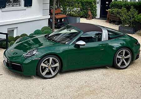 Porsche 992 911 Targa 4 PDK