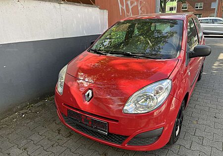 Renault Twingo je t'aime Klima Allwetter Zentral TÜV 4:26