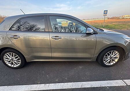 Kia Rio 1.2 Dream-Team Edition