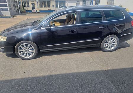 VW Passat Variant Volkswagen 2.0 TDI DSG Individual Chrom