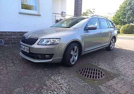 Skoda Octavia Combi 1.6 TDI (Green tec) DSG Ambition