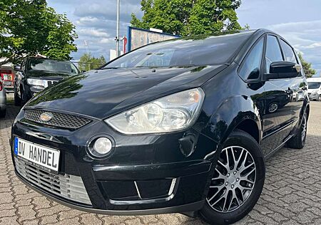 Ford S-Max Titanium *PDC/Tempomat/7 Sitzer*