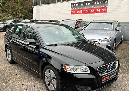 Volvo V50 Kombi 1.6 D Drive Momentum Klima Ahk 1.Hand