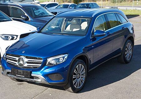 Mercedes-Benz GLC 220 d 4Matic*ACC*AHK*LEDER*LED*KAM*STDHZG*19Z