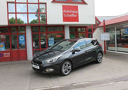 Kia Cee'd Ceed / Spirit Automatik Navi 8-fach bereift