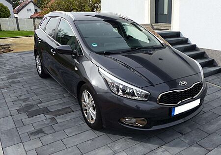 Kia XCeed Ceed SW / cee'd SW Ceed 1.6 GDI SW Dream Team Edition