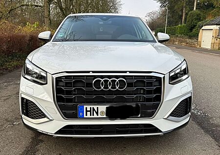 Audi Q2 35 TFSI advanced / Matrix/Navi/Gar. 3/2028