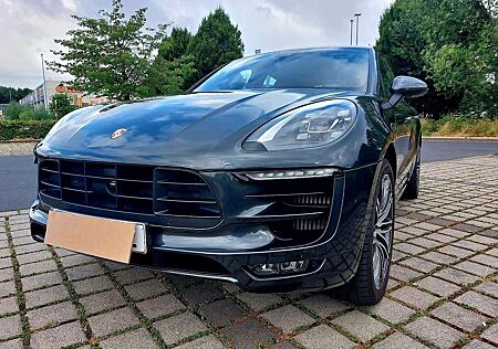 Porsche Macan GTS / 1.Hand / nahezu neuwertiger (!) Zustand