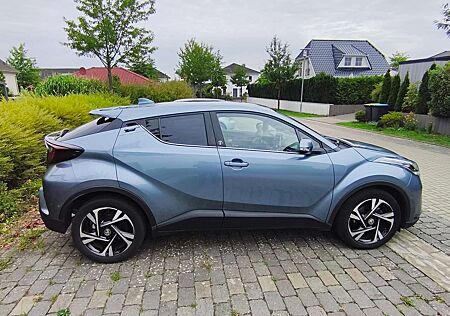 Toyota C-HR 2.0 Hybrid Team Deutschland