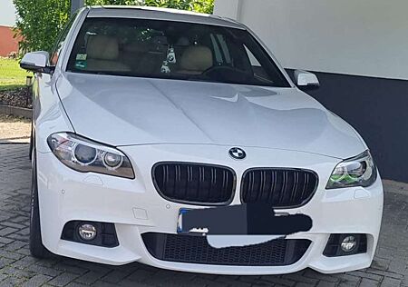 BMW 525d 525 xDrive Touring Sport-Aut. Tüv Neu!