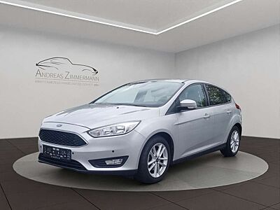Ford Focus Automatik TOP-AUSSTATTUNG, WENIG KM!