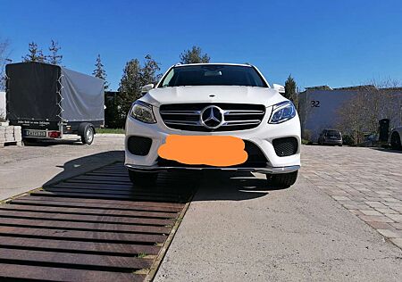 Mercedes-Benz GLE 350 d 4Matic(166.024)AHK/STANDHEIZUN / 2 HAND