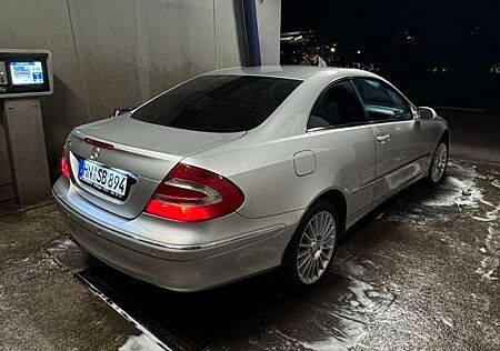 Mercedes-Benz CLK 320 CLK Coupe 320 Avantgarde