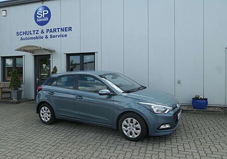 Hyundai i20 Trend // 2.Hd., Sitzh., Lenkrh., Temp., uvm!