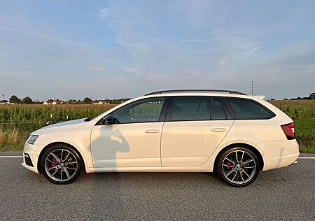 Skoda Octavia Combi 2.0 TDI DSG RS