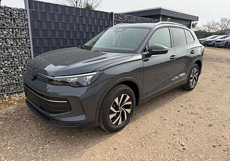 VW Tiguan Volkswagen 1.5 eTSI 48V DSG Limited Navi Winter AHK