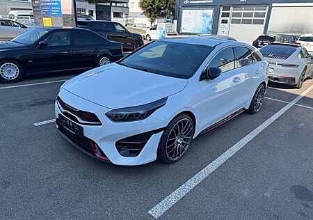 Kia Pro_ceed ProCeed / pro_cee'd GT 1 Hand wenig Kilometer