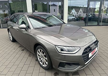 Audi A4 Avant 40 TDI quattro sport/Matrix