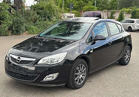 Opel Astra J Lim. Edition 1.6 Klima SHZ Navi PDC Tüv Neu