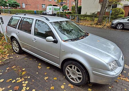 VW Bora Volkswagen Variant Diesel Variant 1.9 TDI Highline