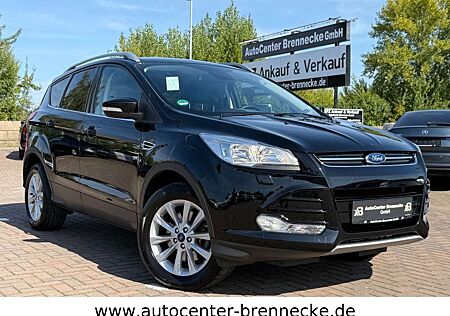 Ford Kuga Titanium *Panoramadach*8-fach bereift*