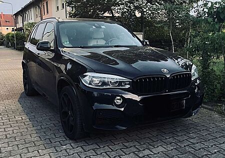 BMW X5 xDrive50i Sport-Aut.