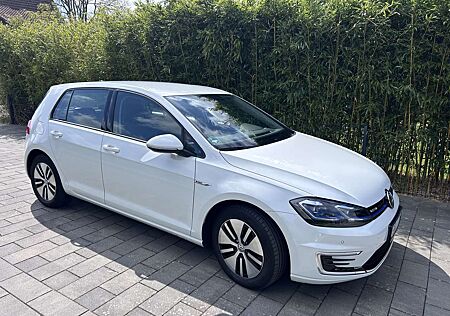 VW Golf Volkswagen e-