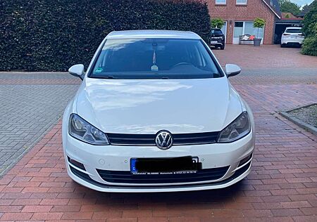 VW Golf Volkswagen 1.2 TSI Life