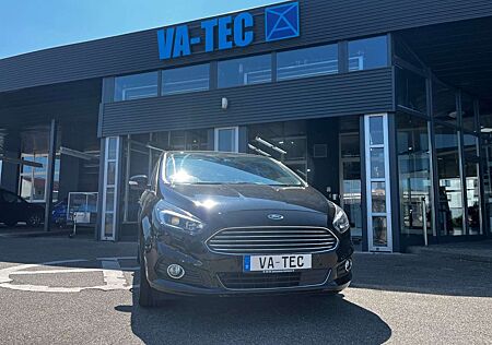 Ford S-Max Titanium