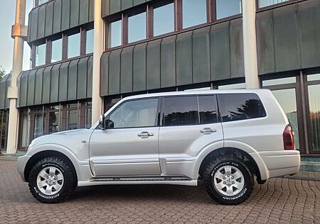 Mitsubishi Pajero 3.2 DI-D Aut. Elegance Nur 45 Tkm-AHK 3.3T