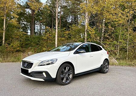 Volvo V90 Cross Country V40 Cross Country V40 Cross Country D2 Powershift Momentum