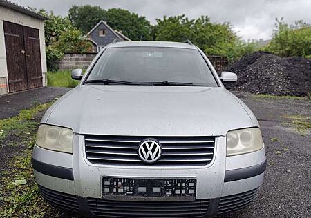 VW Passat Variant Volkswagen 1.9 TDI Trendline