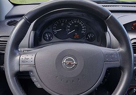 Opel Corsa 1.2 16V Sport