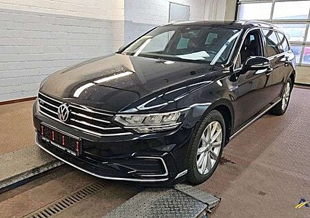 VW Passat Variant Volkswagen GTE