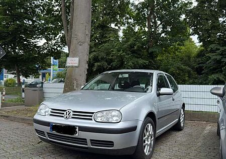 VW Golf Volkswagen 1.6 Automatik Special