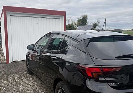 Opel Astra Edition Start/Stop