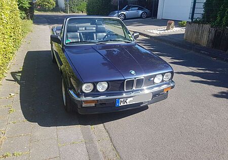 BMW 320i 320 Cabrio E30 mit Chrom-- Kfz pur!!!--