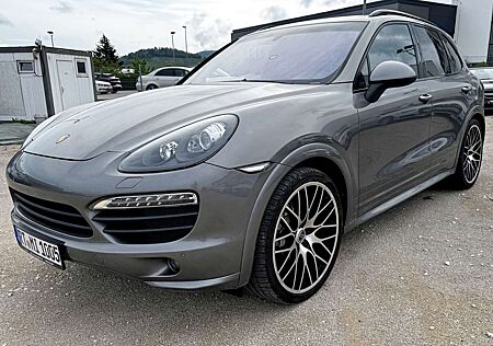 Porsche Cayenne S/NAVI/LUFTFEDER./WEBASTO/XENON/AHK/22"