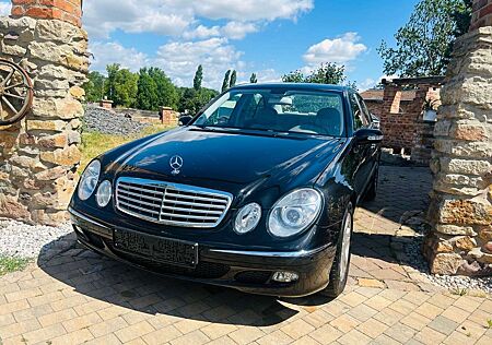 Mercedes-Benz E 200 Kompressor Elegance Wenig Kilometer Navi