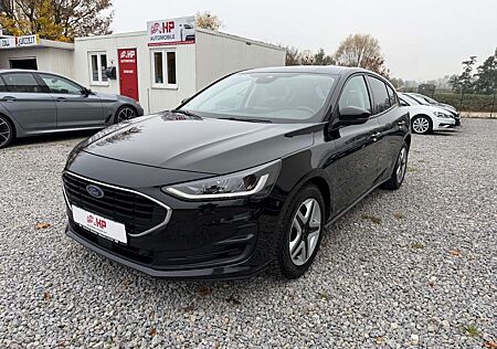 Ford Focus Lim. 1.5 ECOB Cool & Connect/1.Hand/LED