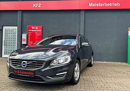 Volvo V60 Kombi Momentum*Navi*Automitic* Teil Leder