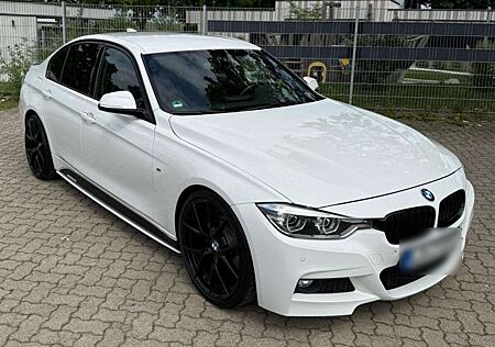 BMW 330 F30