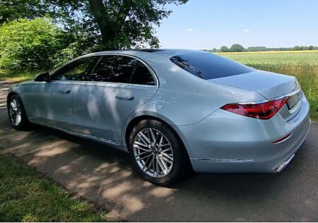 Mercedes-Benz S 400 d L Bj. 4Matic 9.2022 KM26000 Garantie bis 4.2026