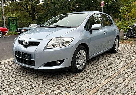 Toyota Auris Sol