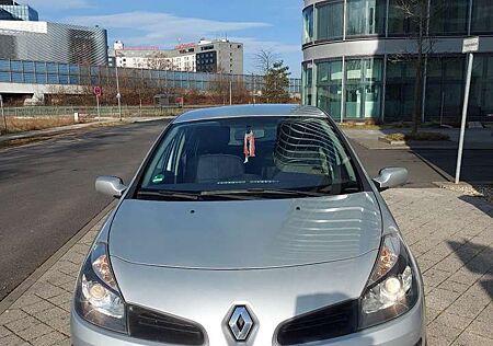 Renault Clio 1.2 16V Exception