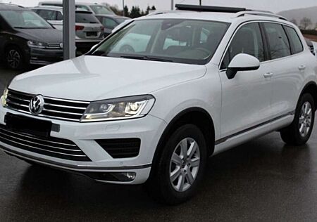 VW Touareg Volkswagen V6 TDI BMT/Start-Stopp Terrain Tech 4Motion