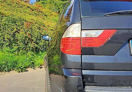 BMW X3 xDrive18d TÜV NEU Allwetterreifen 235/55R17