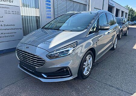 Ford S-Max Titanium